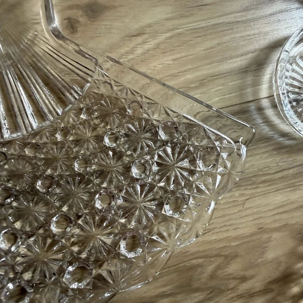 Set of 8 L.G. Wright Daisy Button Fan Shaped Clear Glass Snack Trays